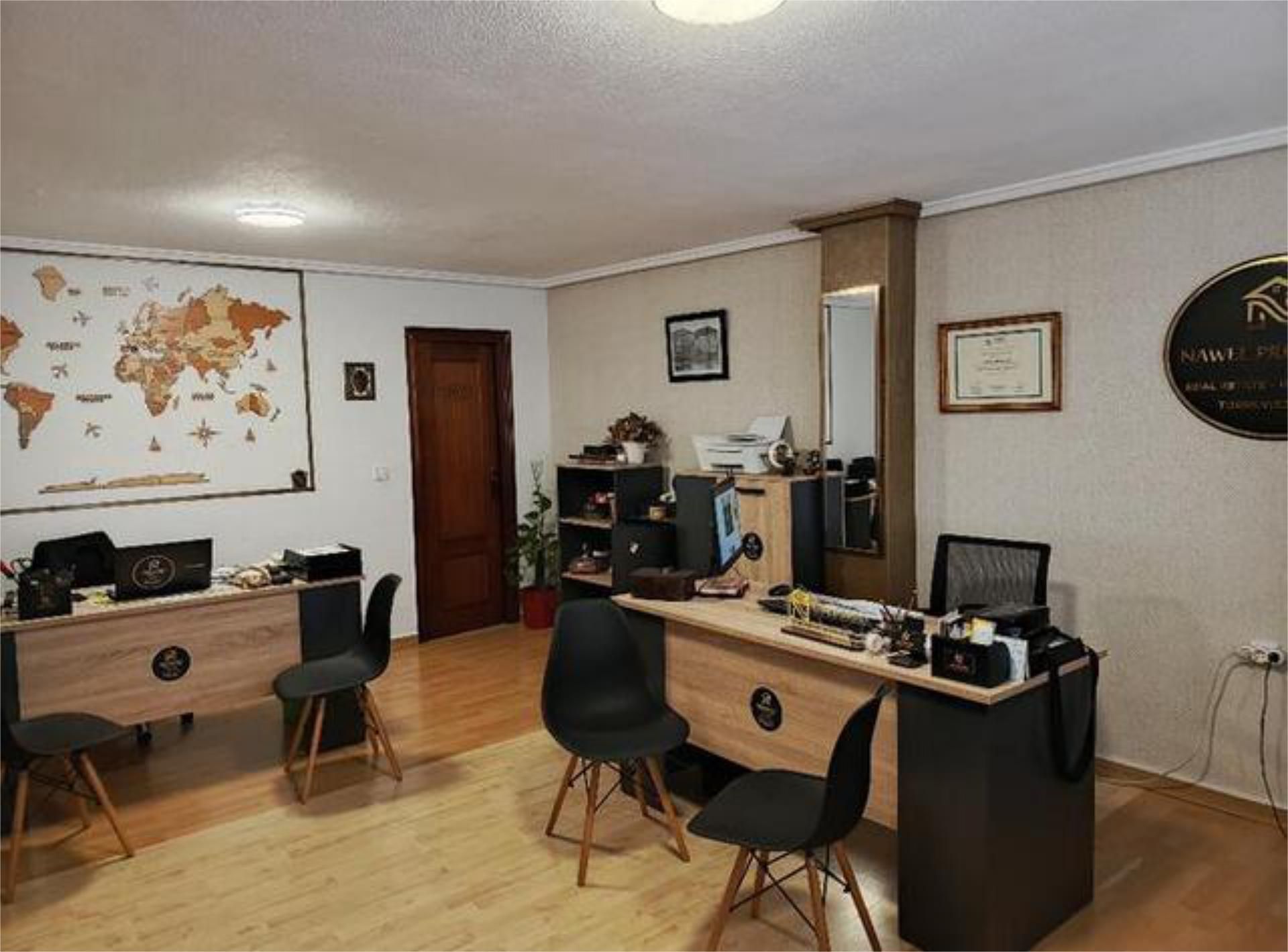 Oficina de lloguer a Las Piscinas Naturales