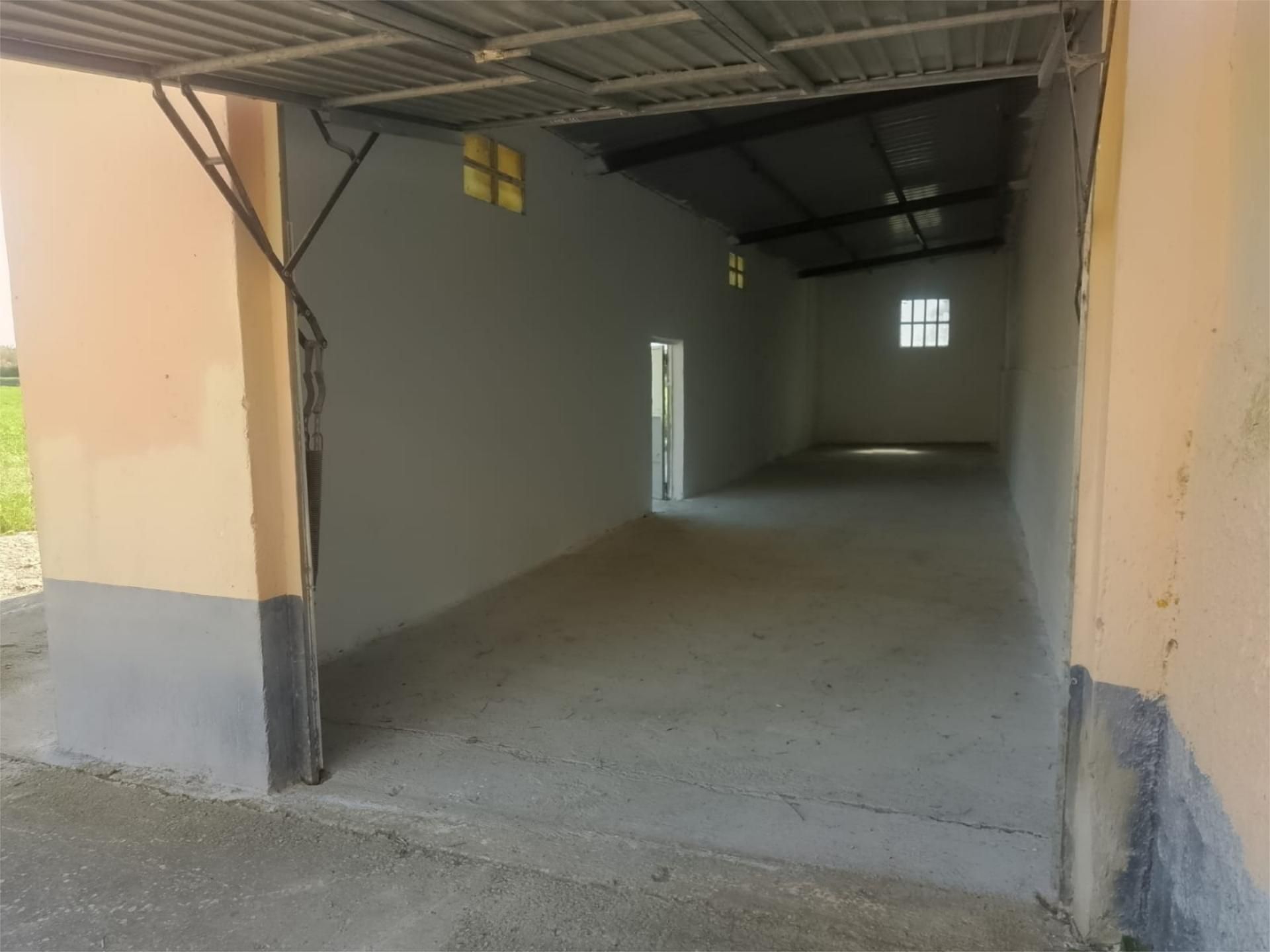 Traster de lloguer a Calle Torre Blanca, 10, San Juan de Mozarrifar Traster de lloguer en Zaragoza Capital