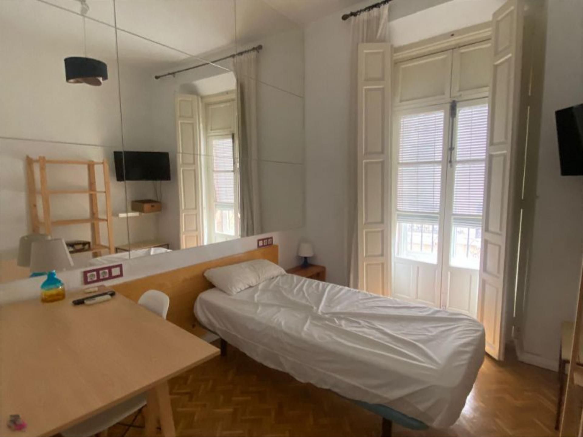 Flat to share in Calle RÍos Verdes, 4, Casco Antiguo