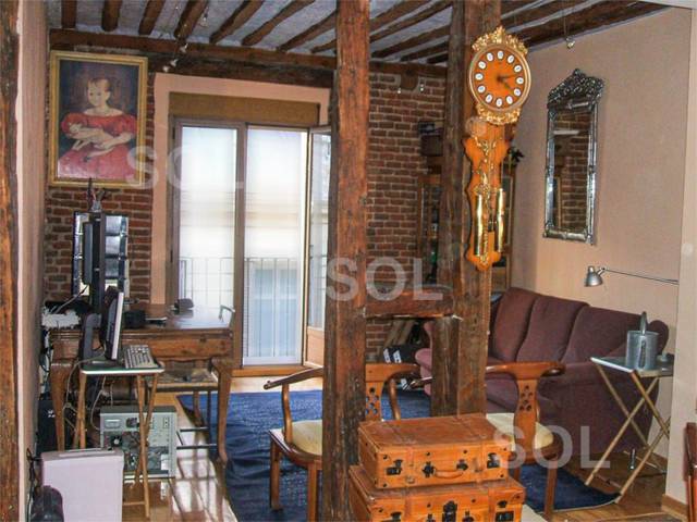 Piso en Venta en Calle de los Jardines, 25 en Sol