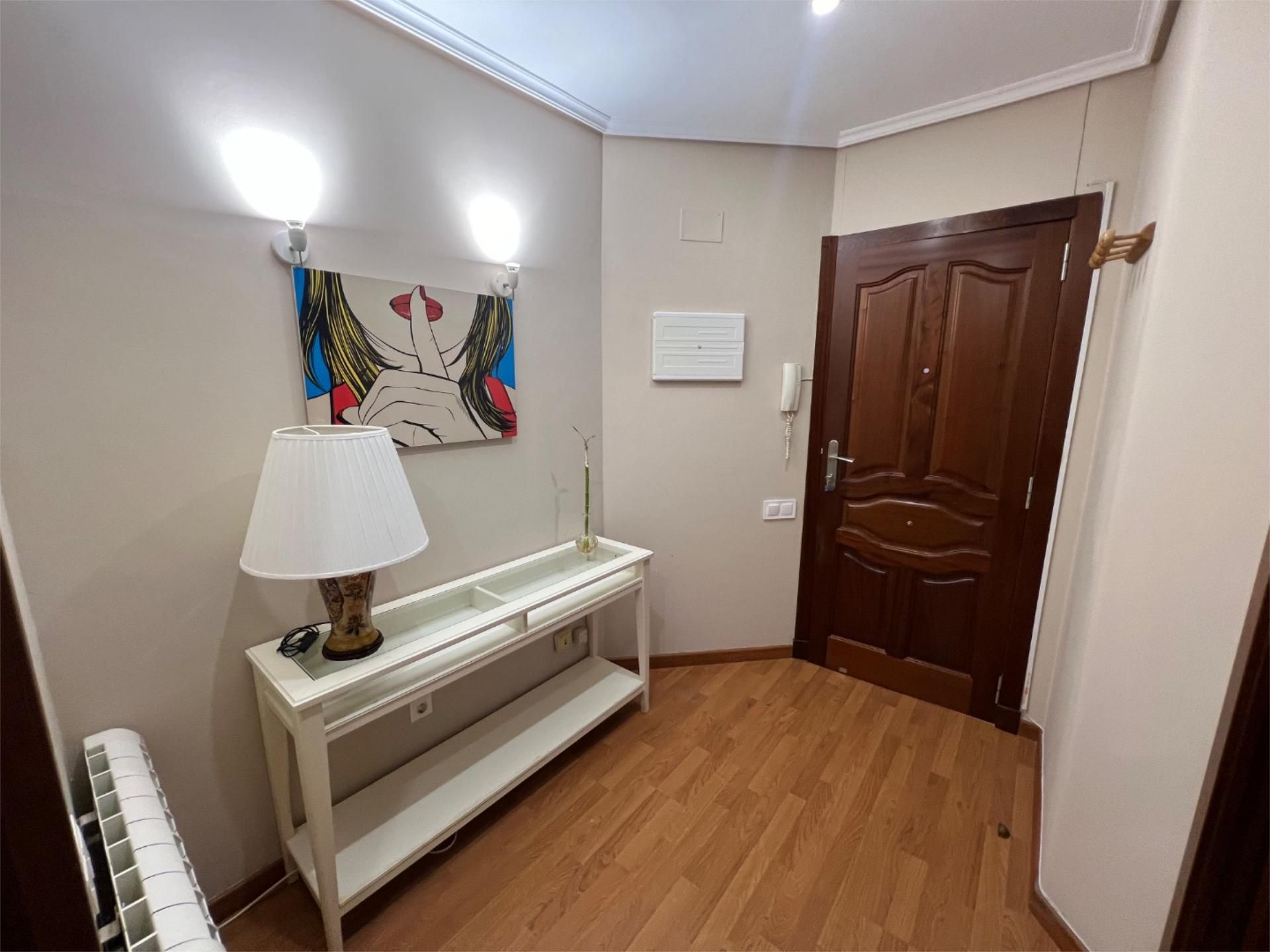 Pis de lloguer a Alto del Castaño Pis de lloguer en Narón amb Calefacció, Jardí privat i Parquet