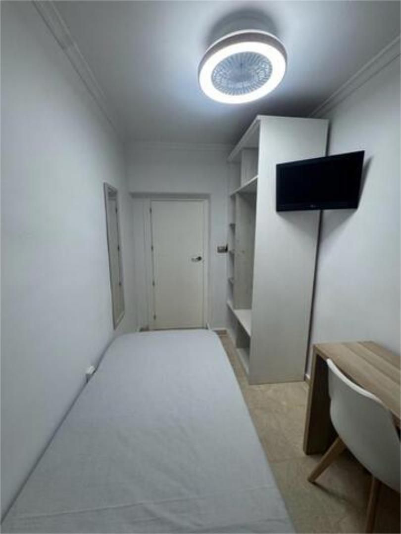 Pis de lloguer a Tiro de Línea