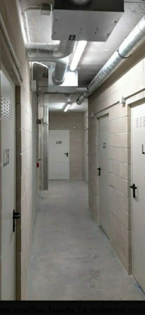 Box room for sale in Torrelavega 