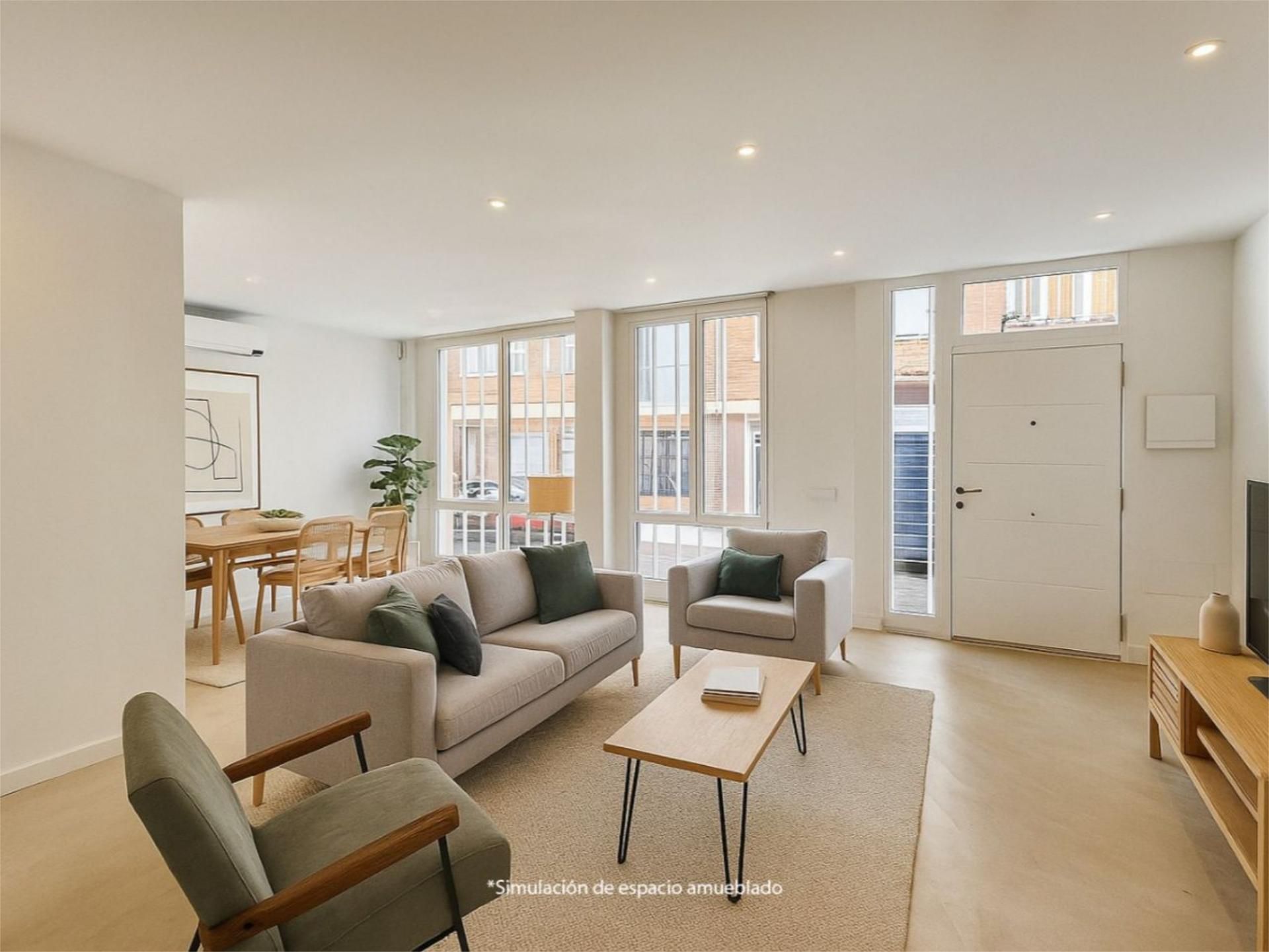 Living room of Flat for sale in  Madrid Capital  with Air Conditioner and Heating