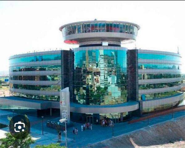 Garaje en Alquiler en Parque Lagos