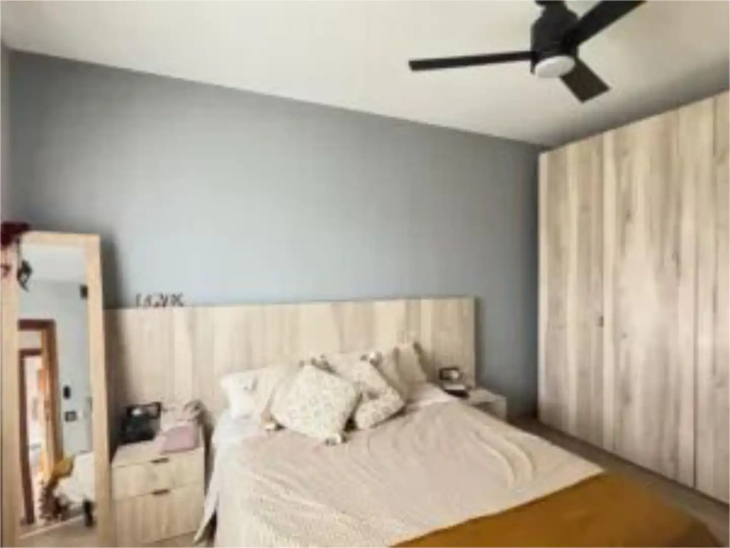 Bedroom of Flat for sale in Terrassa  with Air Conditioner, Terrace and Balcony