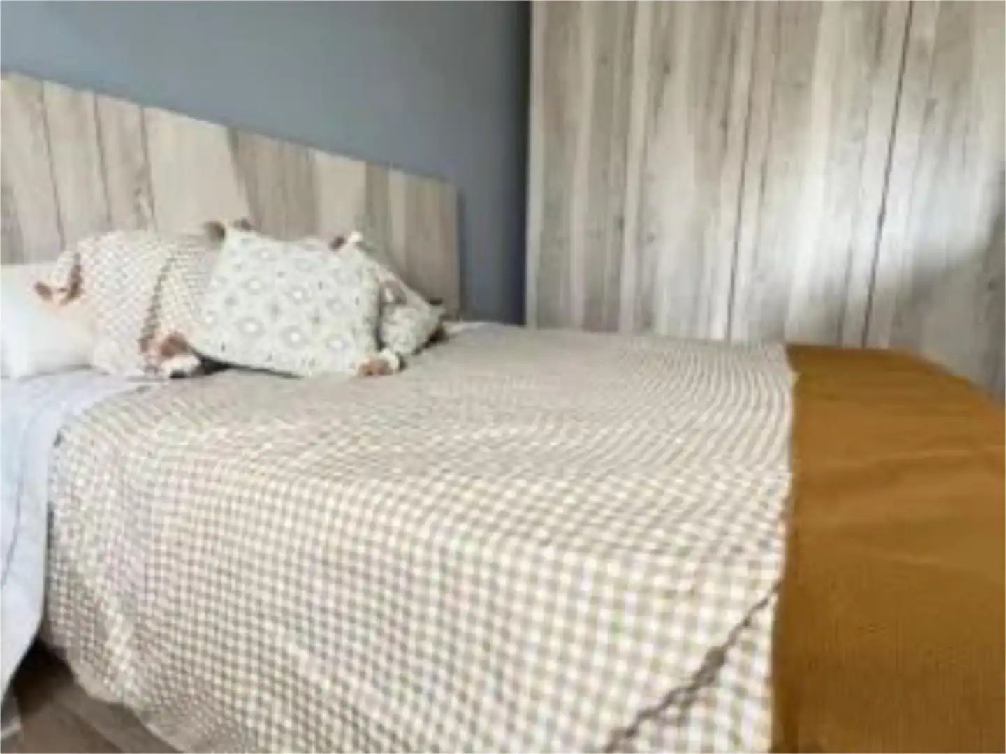 Bedroom of Flat for sale in Terrassa  with Air Conditioner, Terrace and Balcony