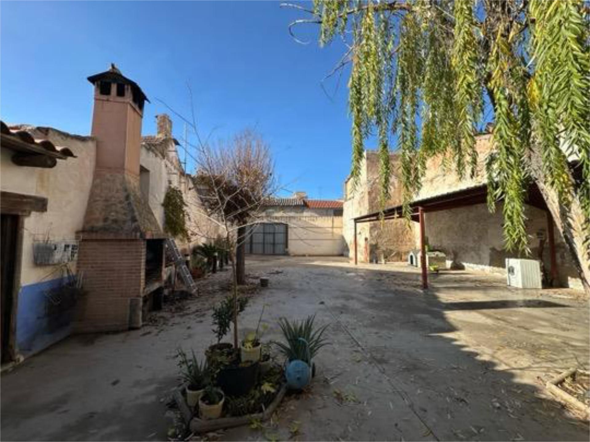 Vista exterior de Casa adosada en venda en Bolaños de Calatrava amb Terrassa, Traster i Moblat