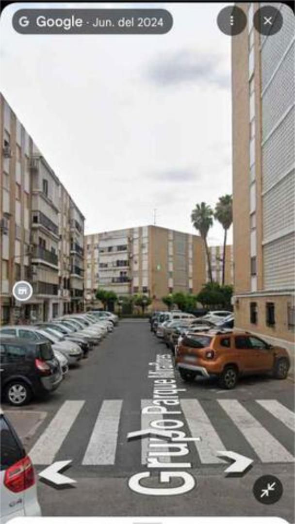 Vista exterior de Pis de lloguer en  Sevilla Capital amb Terrassa i Moblat