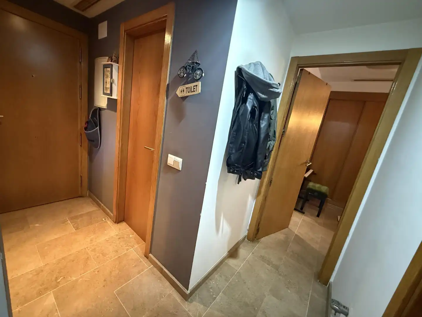 Piso en venta en Calle Montmatre, 9, Calvario Piso en venta en Torremolinos con Jardín privado, Terraza y Piscina