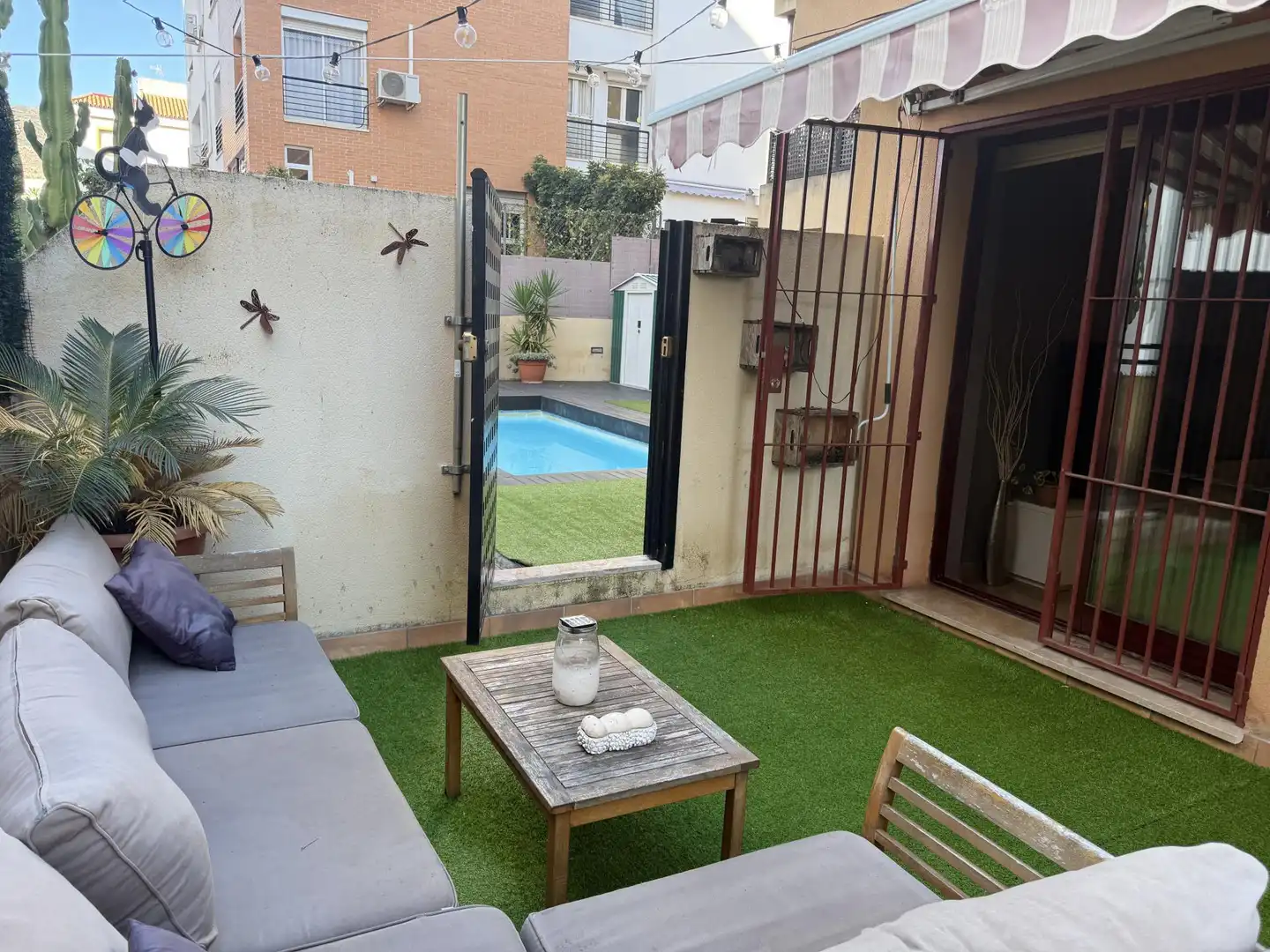 Piso en venta en Calle Montmatre, 9, Calvario Piscina de Piso en venta en Torremolinos con Jardín privado, Terraza y Piscina
