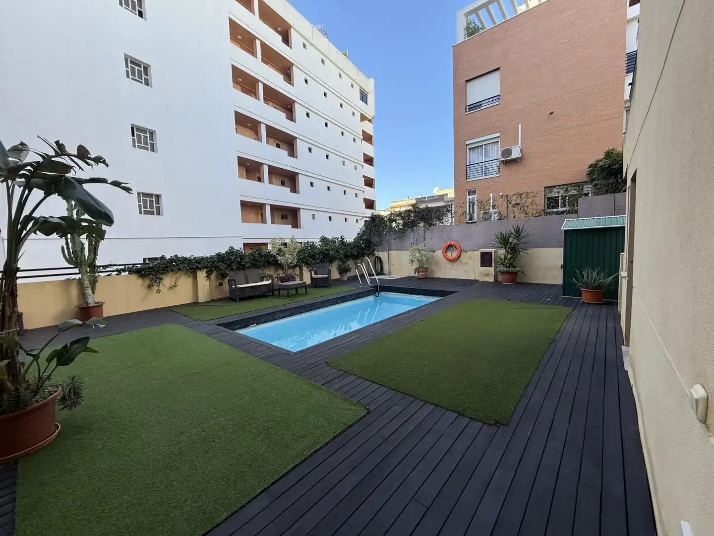 Piso en venta en Calle Montmatre, 9, Calvario Piscina de Piso en venta en Torremolinos con Jardín privado, Terraza y Piscina