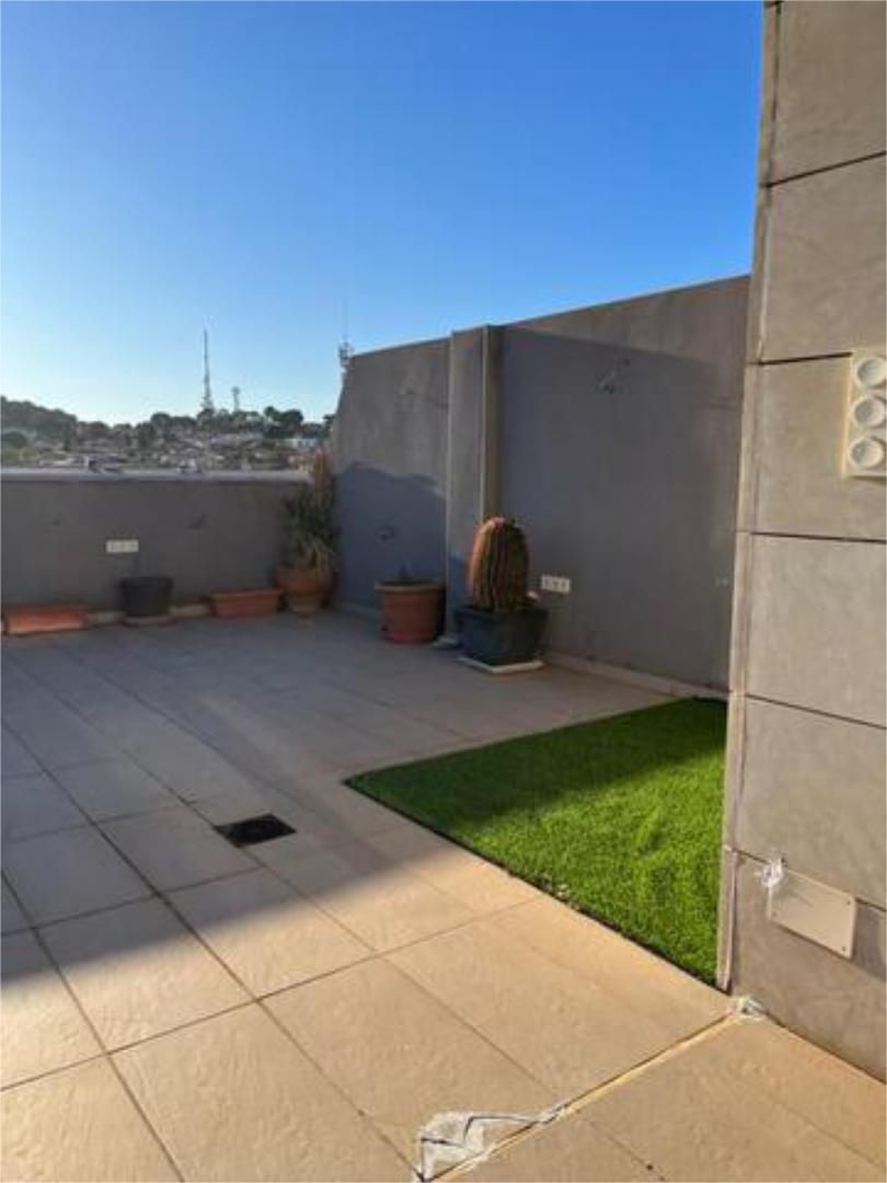 Àtic de lloguer a Zona Avenida Alta - Auditorio