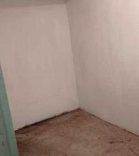 Photo 2 of Box room to rent in Fozaneldi - Tenderina, Asturias