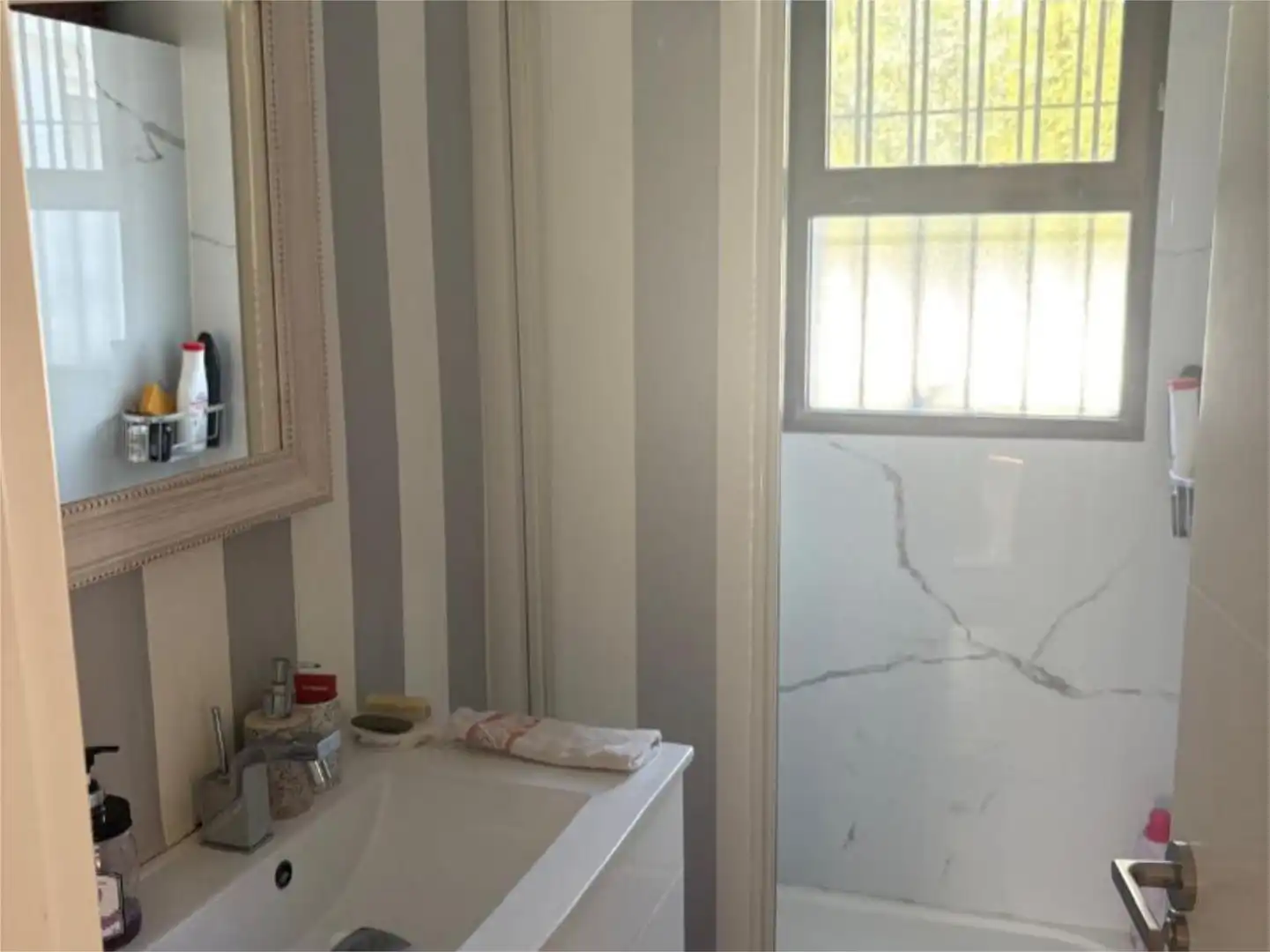 Houses for sale in Calle de Ramón Gómez de la Serna, Ricardo Soriano Bathroom of Houses for sale in Marbella with Private garden, Terrace and Storage room