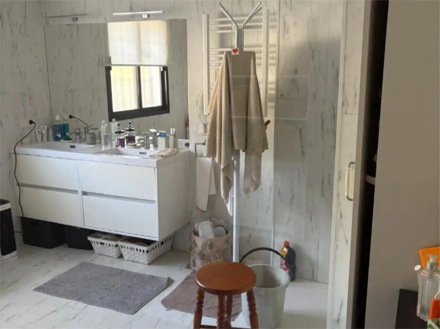 Houses for sale in Calle de Ramón Gómez de la Serna, Ricardo Soriano Bathroom of Houses for sale in Marbella with Private garden, Terrace and Storage room