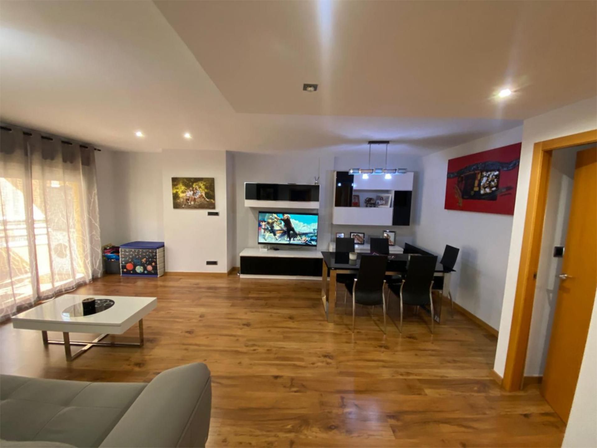 Living room of Flat for sale in La Llosa de Ranes  with Air Conditioner, Heating and Parquet flooring