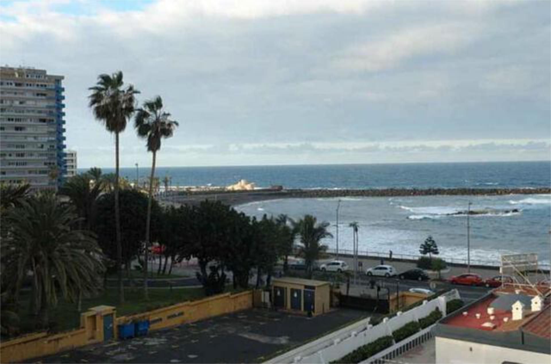 Vista exterior de Estudi en venda en Puerto de la Cruz