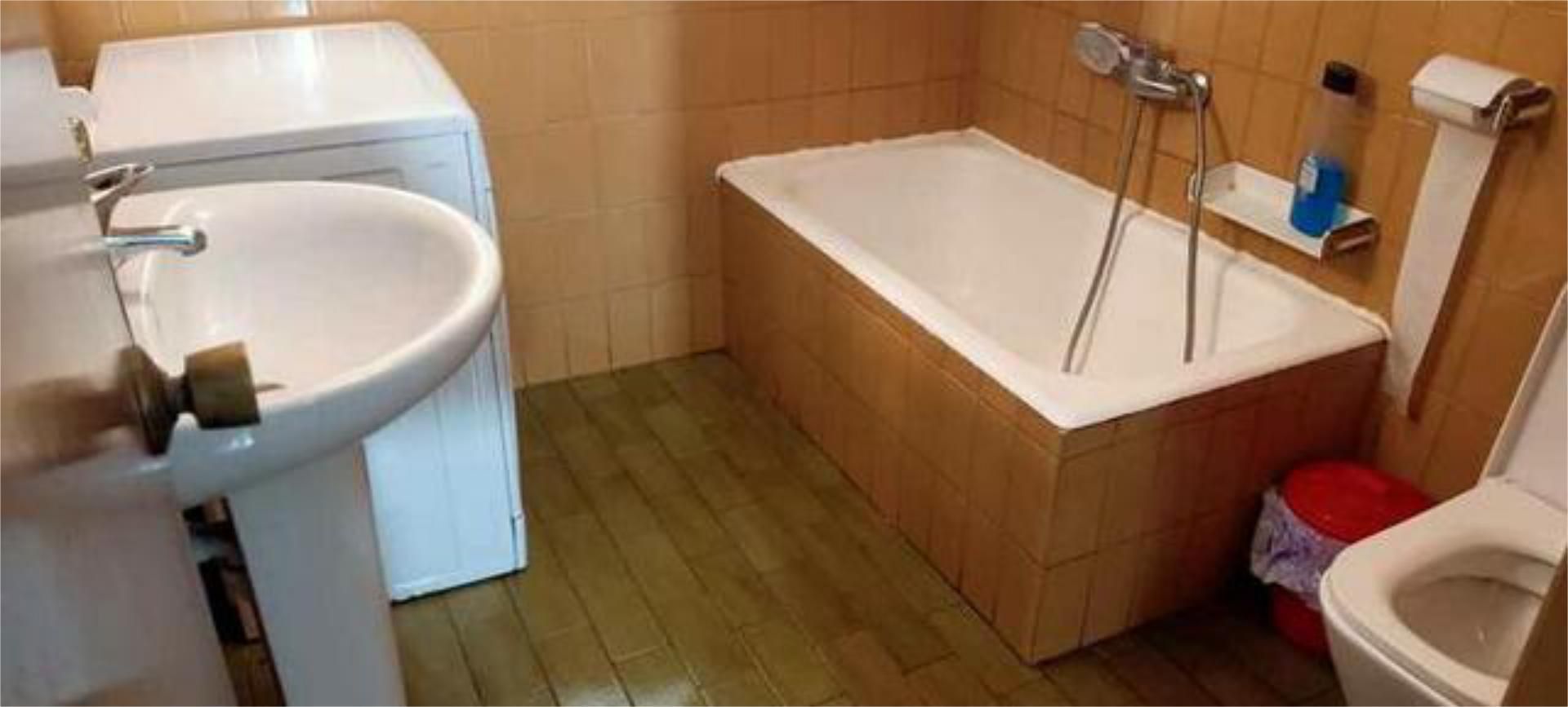 Bathroom of Single-family semi-detached to rent in Briones  with Heating, Terrace and Storage room