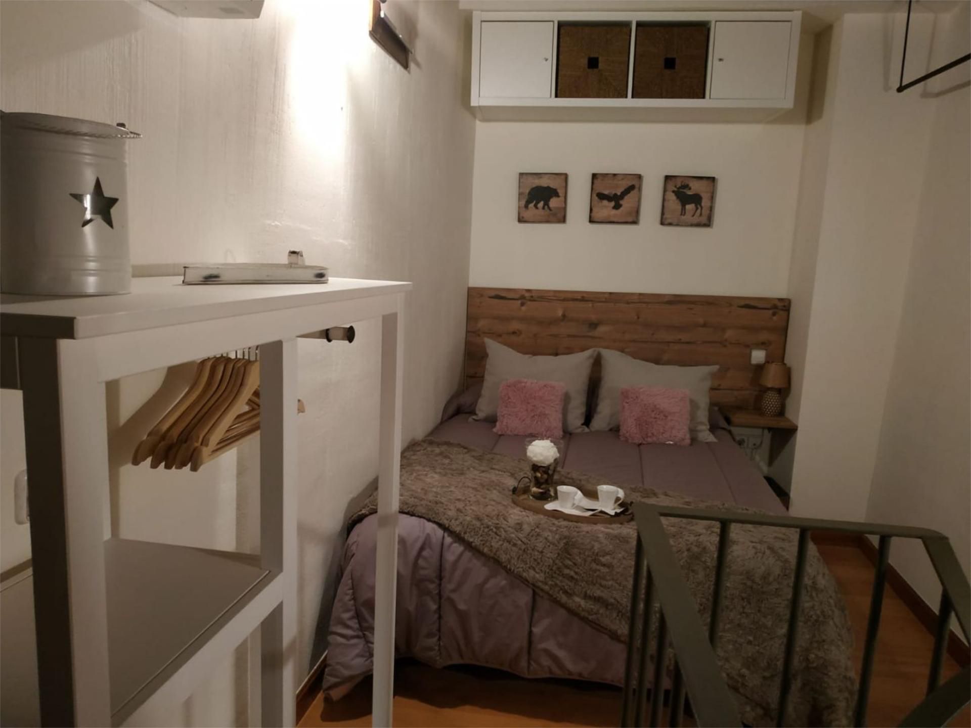 Dormitori de Pis de lloguer en Cuenca Capital amb Aire condicionat, Calefacció i Moblat