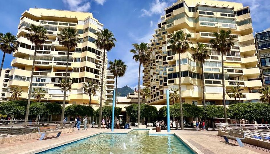 Flat for sale in Avenida Duque de Ahumada, 11, Playa Bajadilla - Puertos, Marbella - image 1 Photo 1 of Flat for sale in Avenida Duque de Ahumada, 11, Playa Bajadilla - Puertos, Marbella