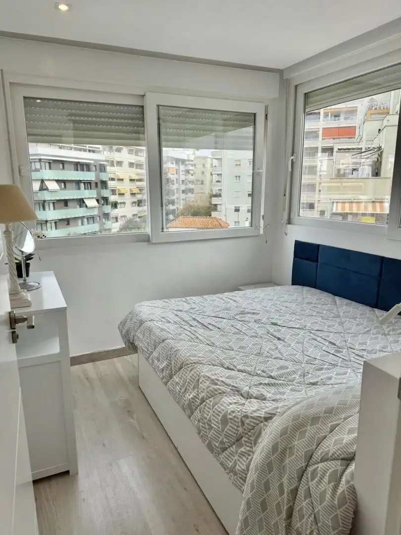 Flat for sale in Avenida Duque de Ahumada, 11, Playa Bajadilla - Puertos Bedroom of Flat for sale in Marbella with Air Conditioner, Terrace and Swimming Pool
