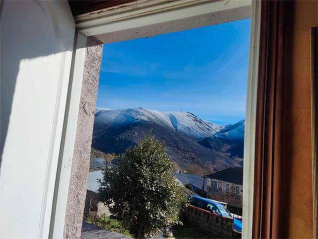 Casa-chalet en Venta en Chandrexa de Queixa