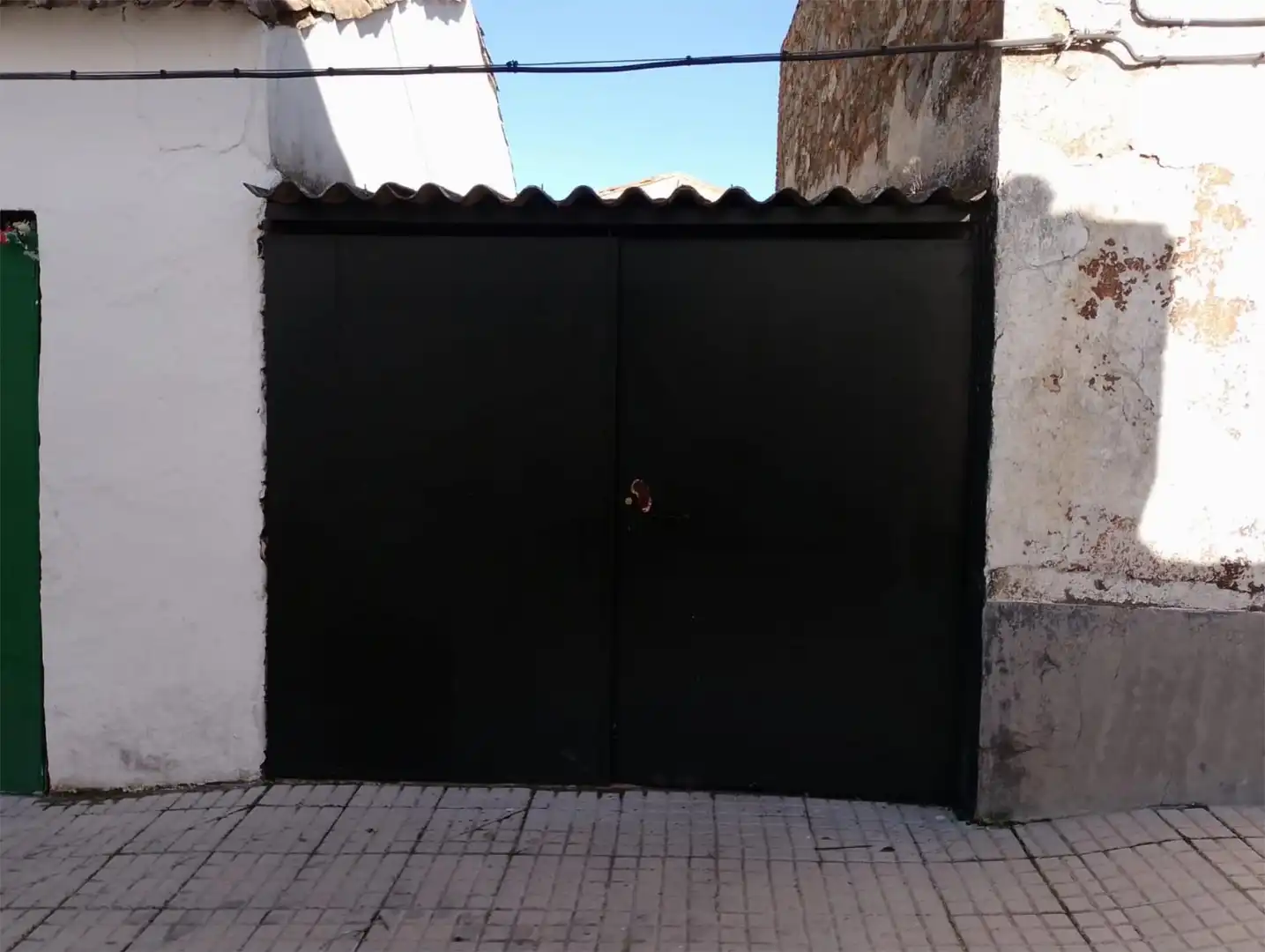 Casa adosada en venta en Callejón de la Luna, 1, Fuente Obejuna Vista exterior de Casa adosada en venta en Fuente Obejuna con Calefacción, Jardín privado y Terraza