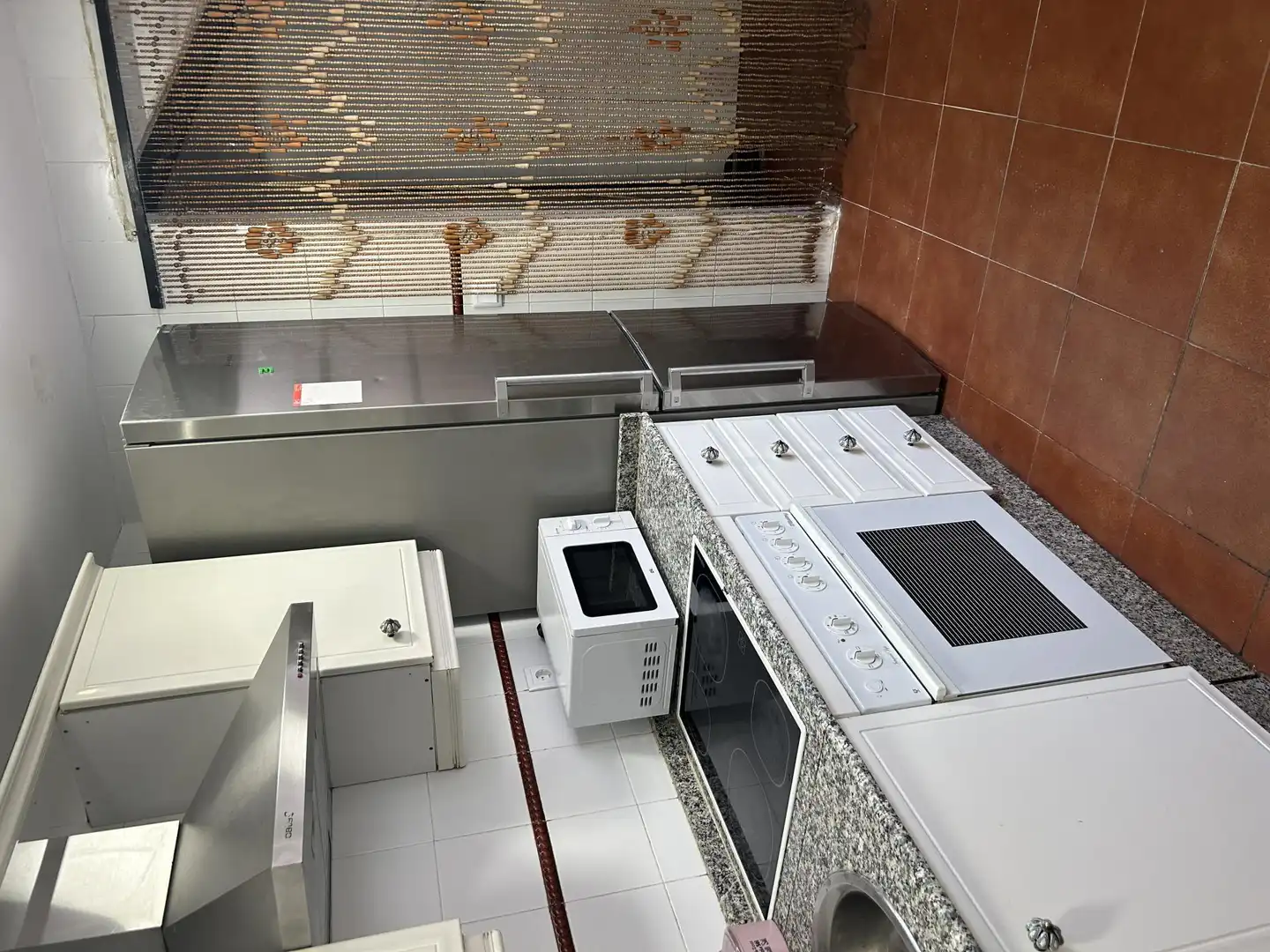 Casa adosada en venta en Callejón de la Luna, 1, Fuente Obejuna Cocina de Casa adosada en venta en Fuente Obejuna con Calefacción, Jardín privado y Terraza