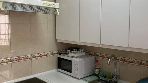 Photo 2 of Flat for rent in Calle Avellana, 5, Cruz Roja,  Sevilla Capital