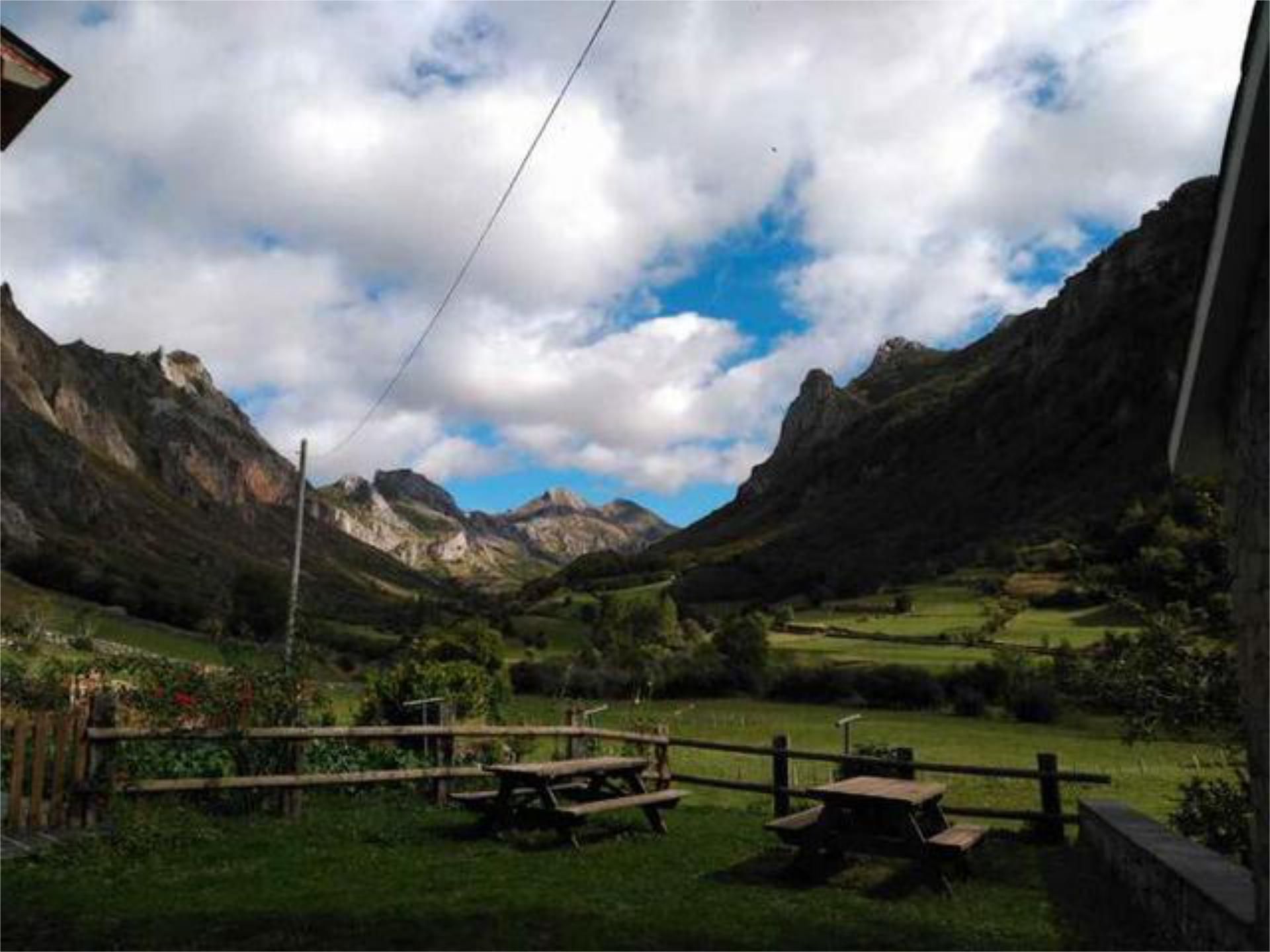 Exterior view of Premises to rent in Somiedo