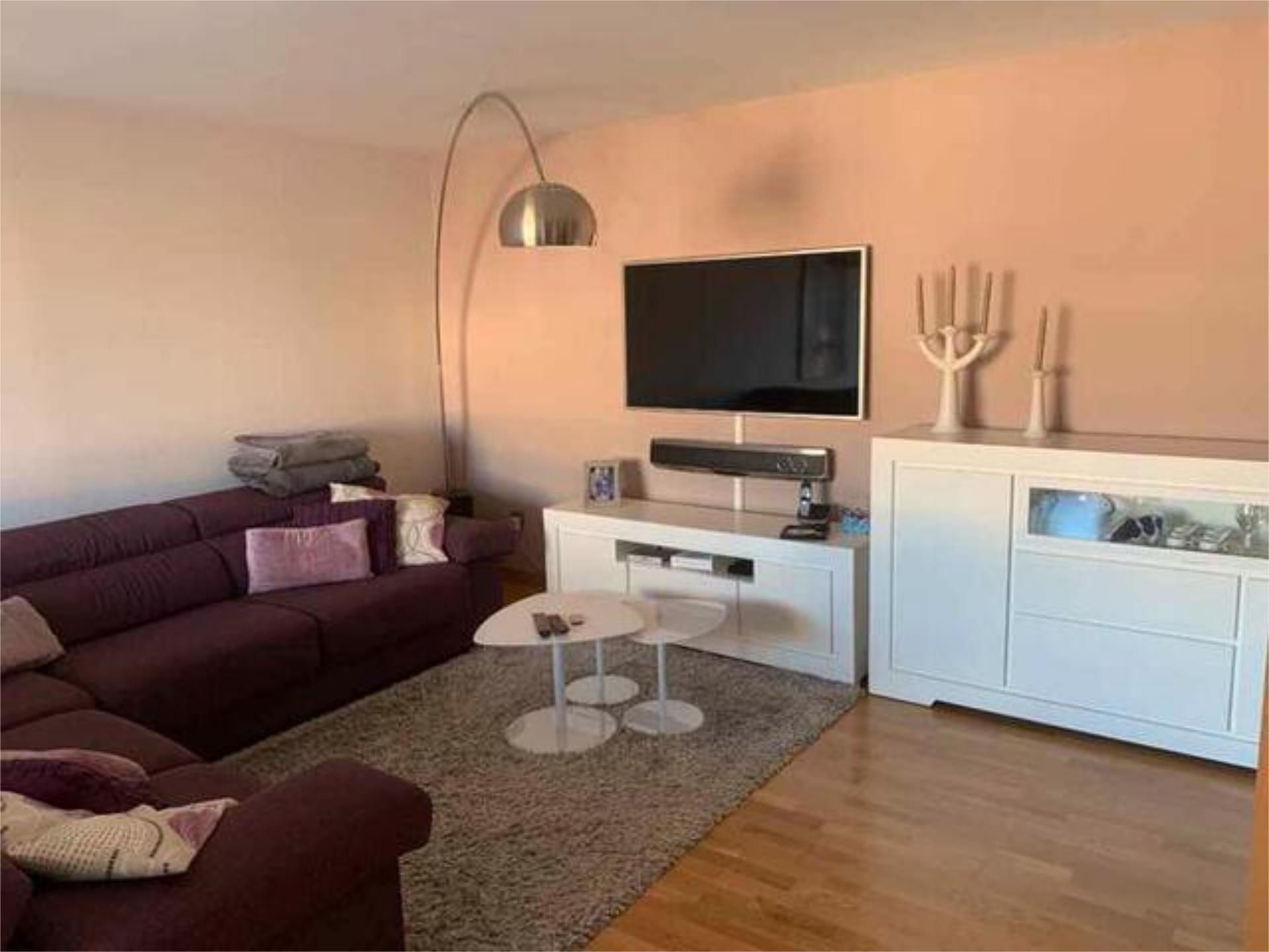 Sala d'estar de Pis de lloguer en Castellón de la Plana / Castelló de la Plana amb Calefacció, Terrassa i Traster