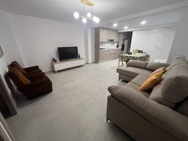 Piso en Alquiler en Carrer Antonio Mora Ferrández, 1 en Altabix