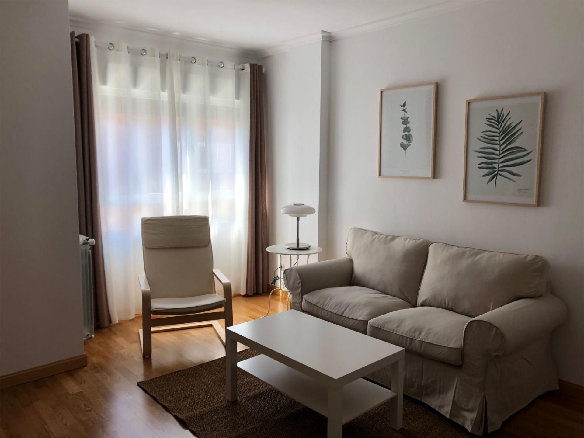 Flat to rent in Avenida de Montserrat, 5, Montserrat - Parque Empresarial Living room of Flat to rent in San Fernando de Henares with Air Conditioner