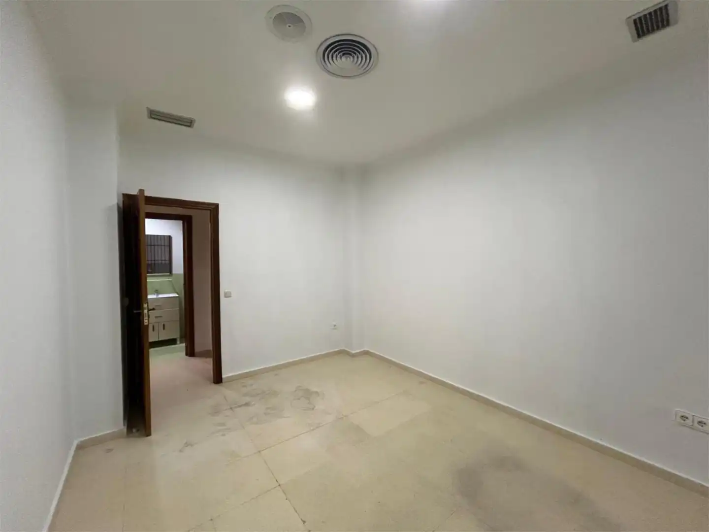 Piso en venta en Calle Puerta de Aguilar, 12, Montilla Piso en venta en Montilla con Aire acondicionado y Calefacción