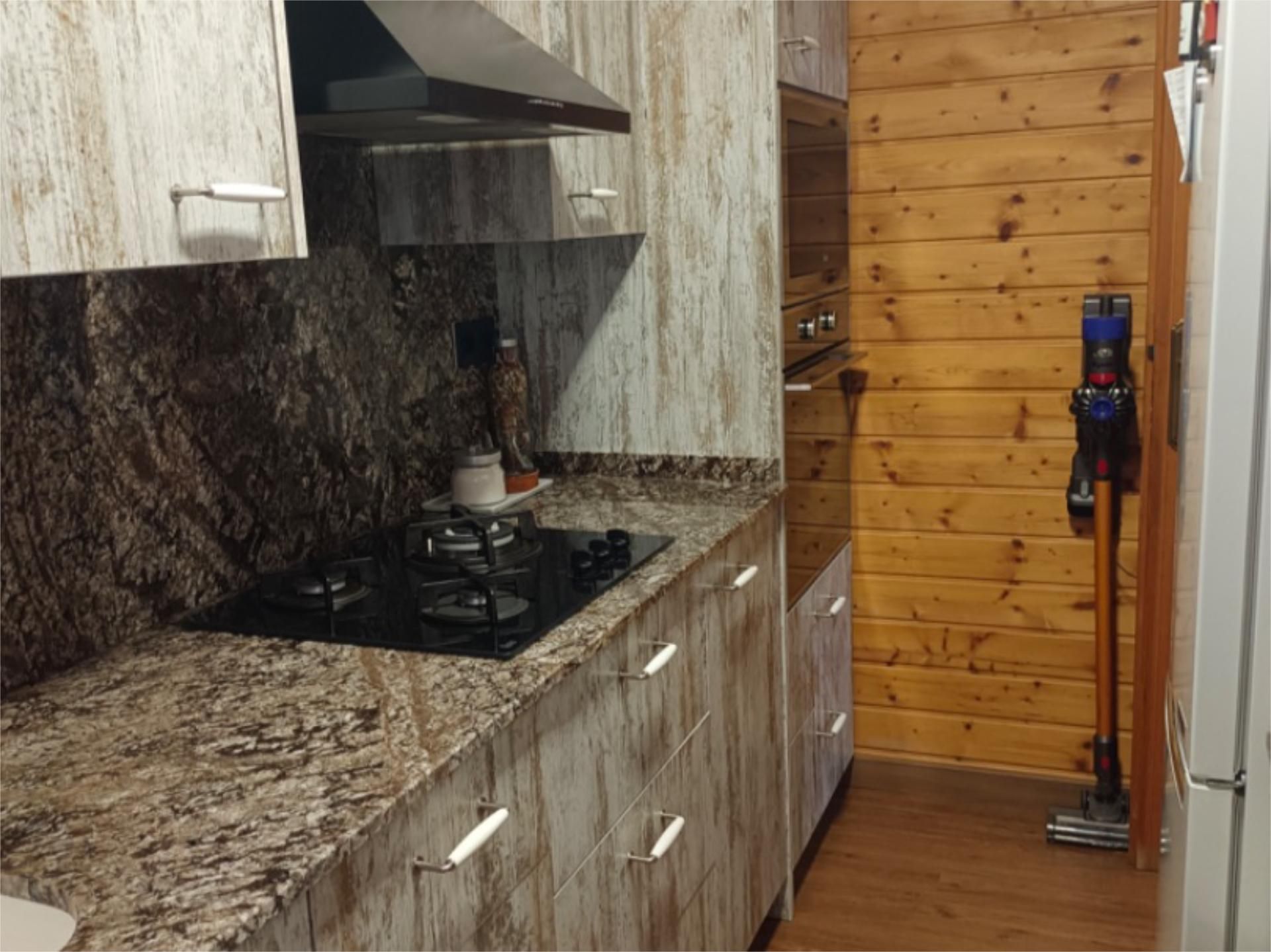 Piso en venta en Partida Bitem, 39, Bítem Cocina de Piso en venta en Tortosa con Aire acondicionado, Calefacción y Jardín privado