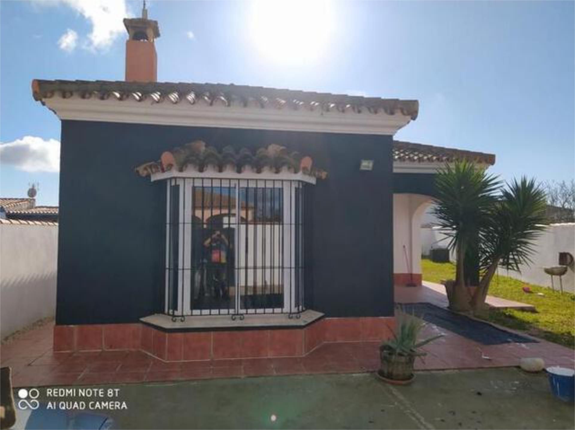 Exterior view of Single-family semi-detached for sale in Chiclana de la Frontera  with Private garden, Terrace and Storage room