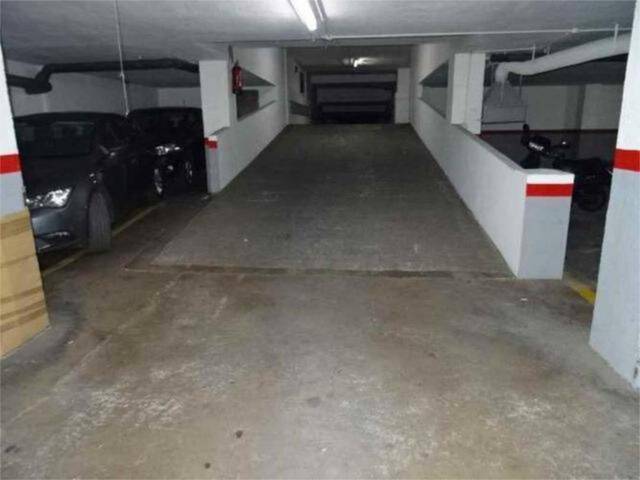 Garaje en Alquiler en La Constitución - Canaleta