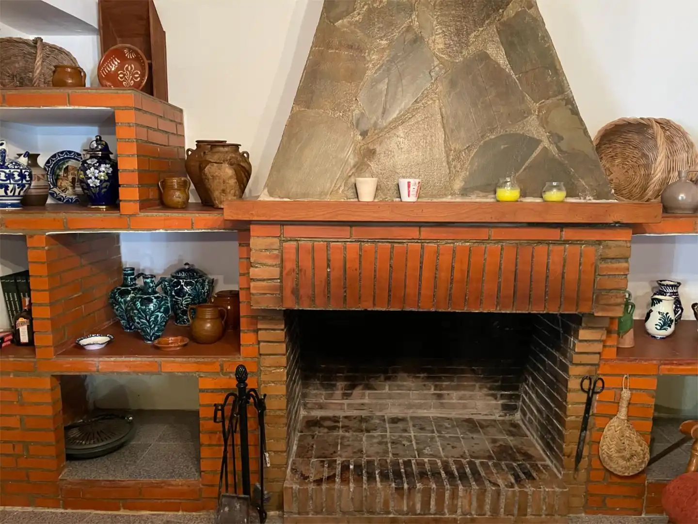 Casa adosada en venta en Alpujarra de la Sierra Casa adosada en venta en Alpujarra de la Sierra con Terraza