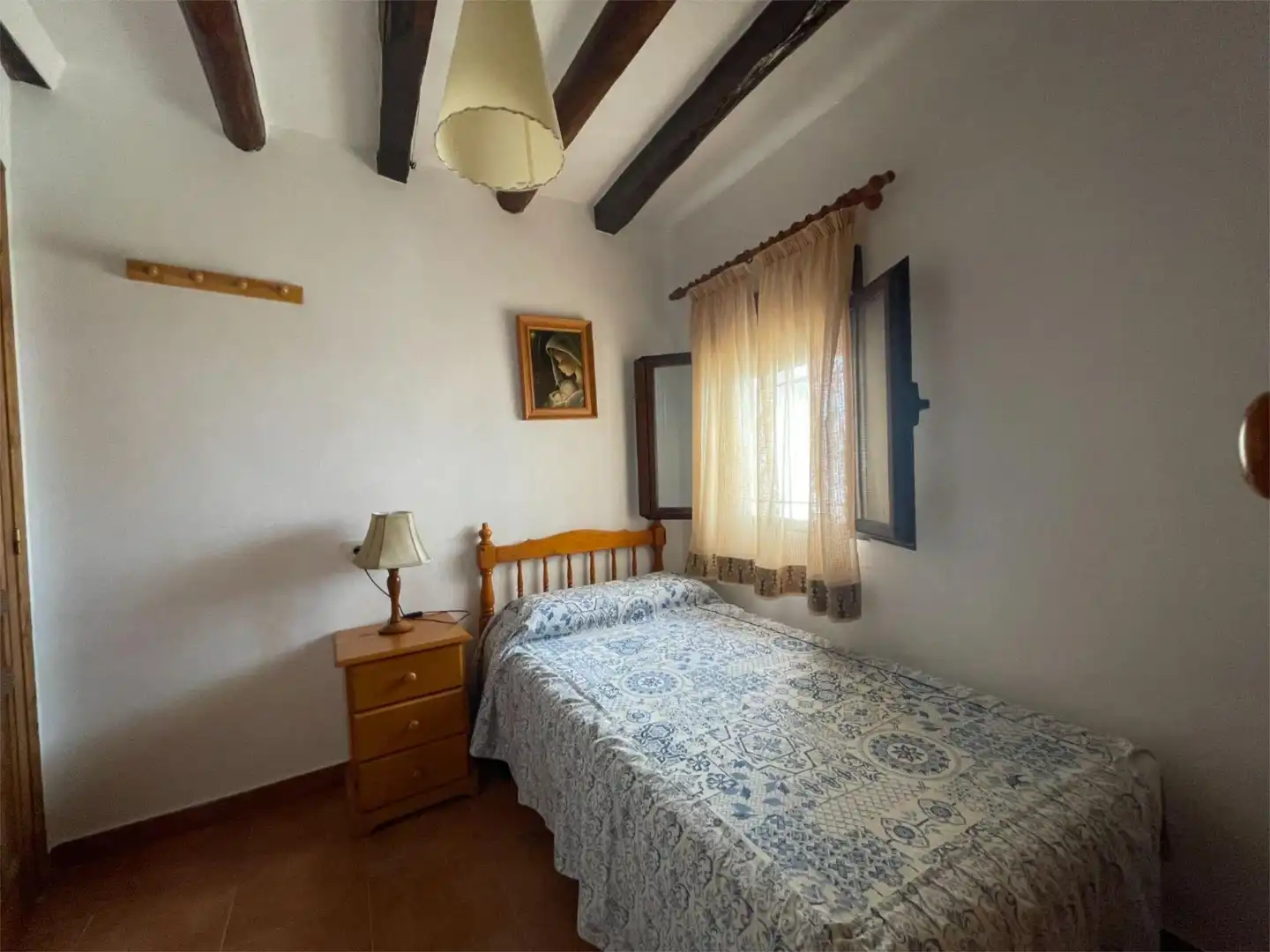 Casa adosada en venta en Alpujarra de la Sierra Habitación de Casa adosada en venta en Alpujarra de la Sierra con Terraza