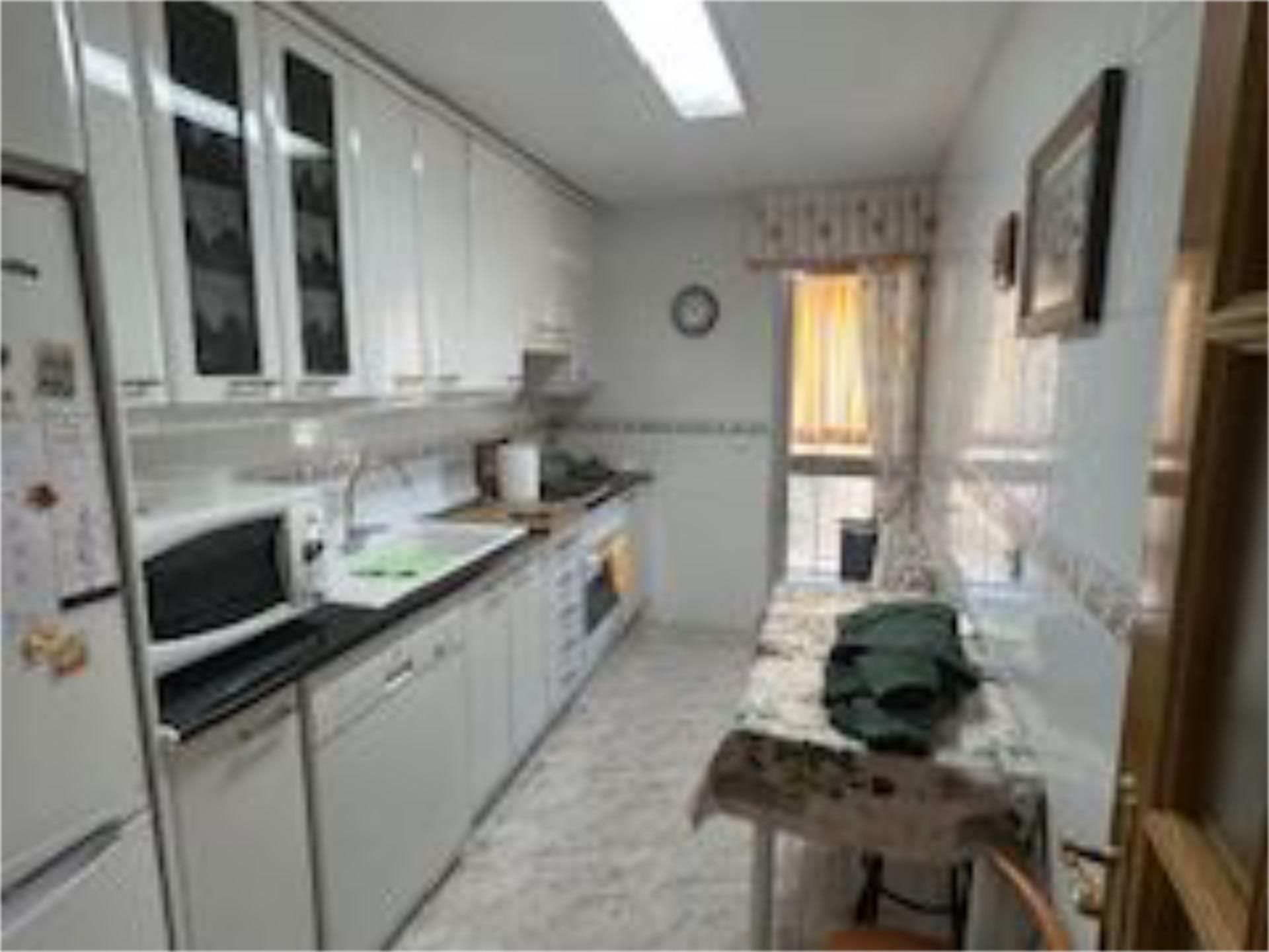 Cuina de Pis en venda en  Madrid Capital amb Aire condicionat, Terrassa i Balcó