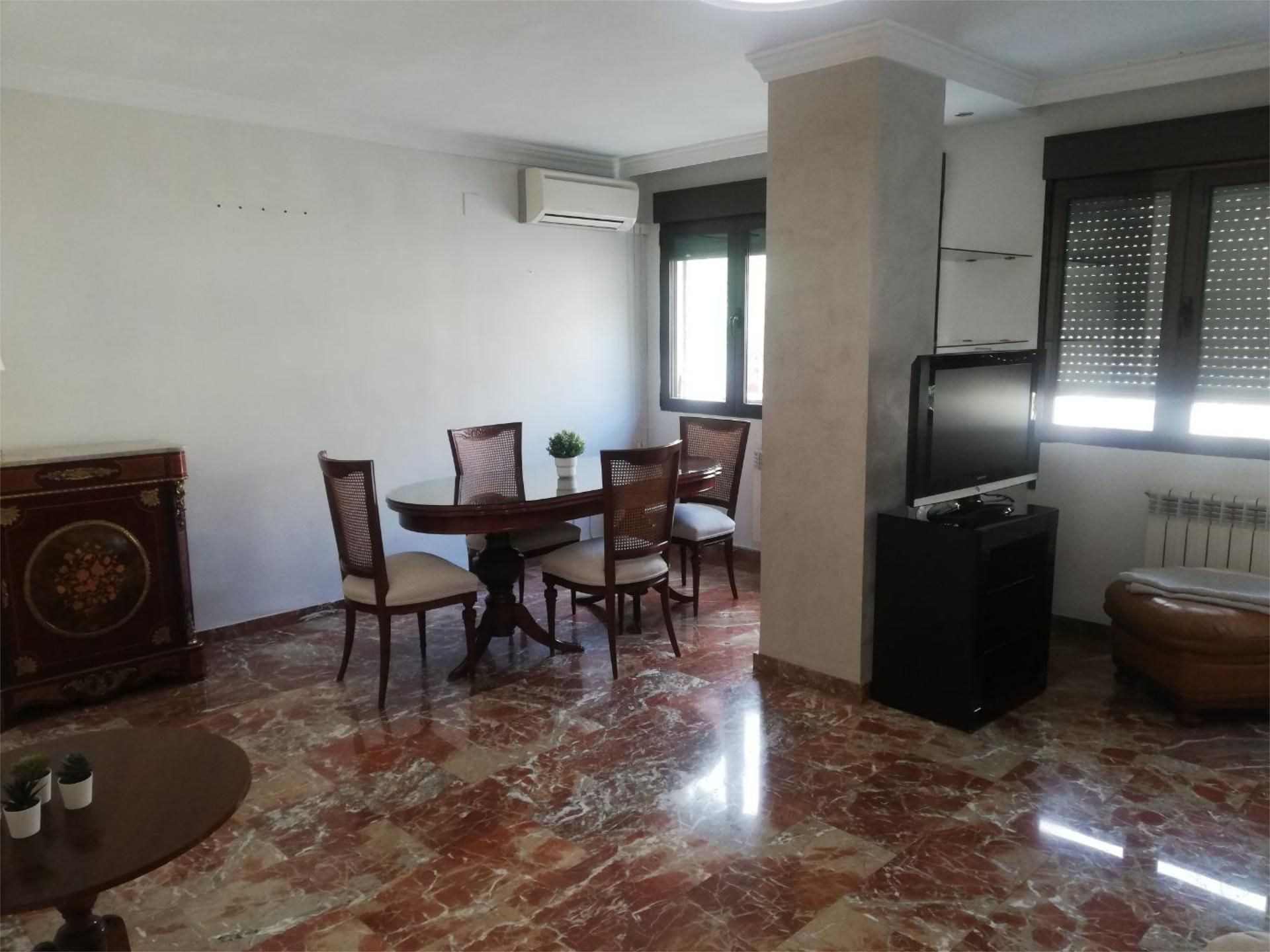 Pis de lloguer a Avenida de Andalucía, 10, Pajaritos Sala d'estar de Pis de lloguer en Granada Capital amb Aire condicionat, Calefacció i Moblat