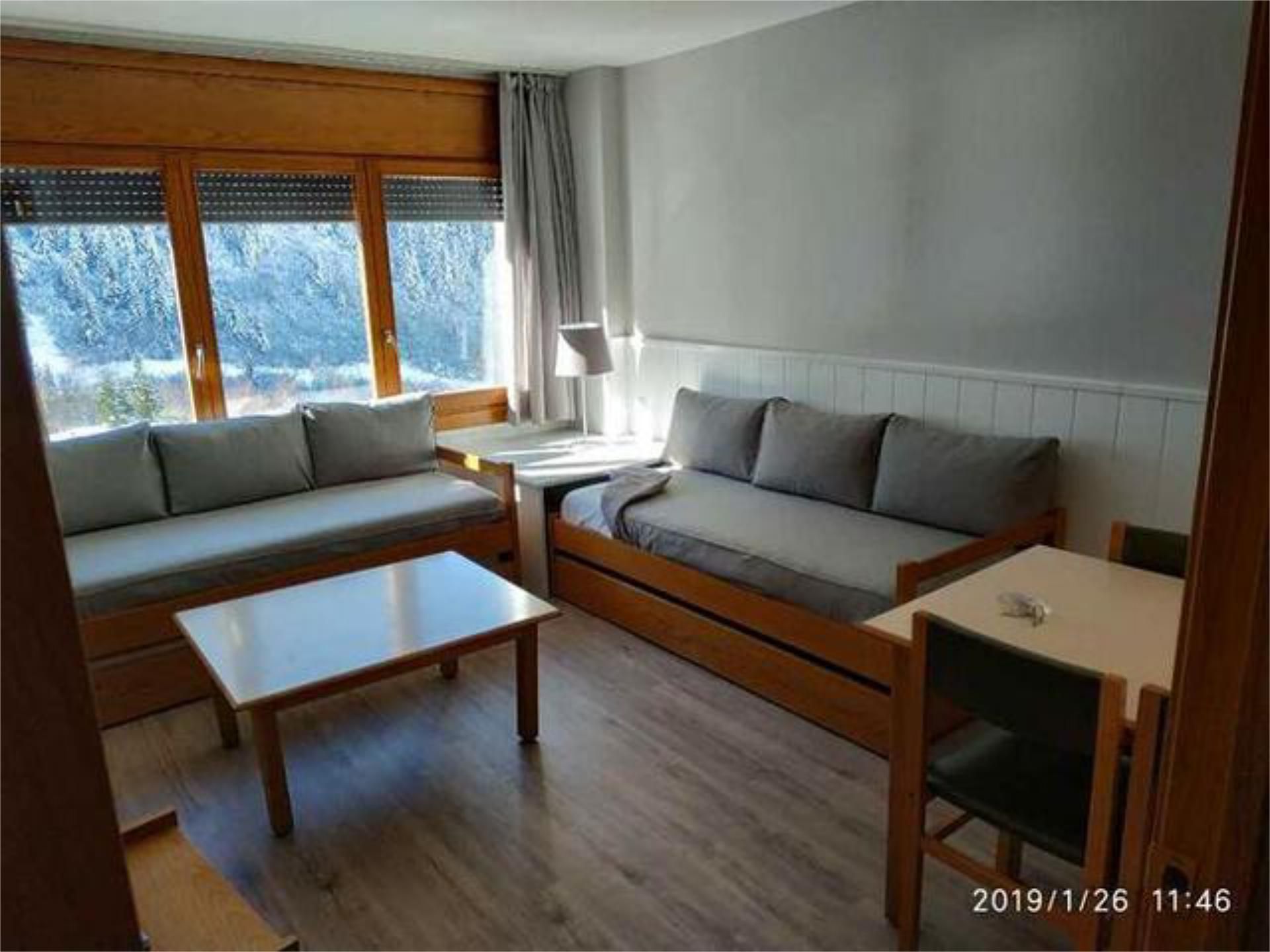 Living room of Apartment for sale in Naut Aran
