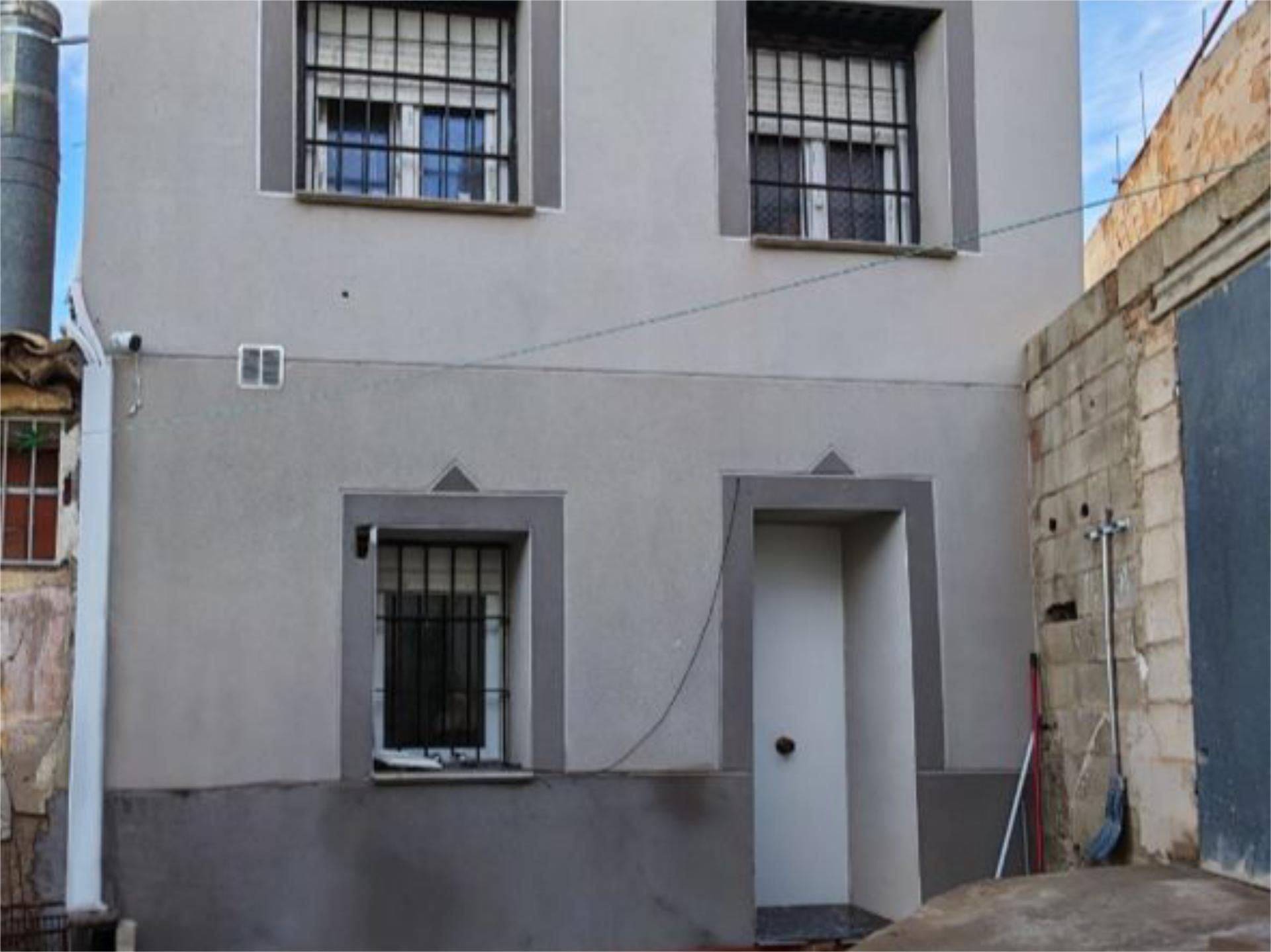 Vista exterior de Planta baixa en venda en Petrer amb Aire condicionat, Jardí privat i Terrassa