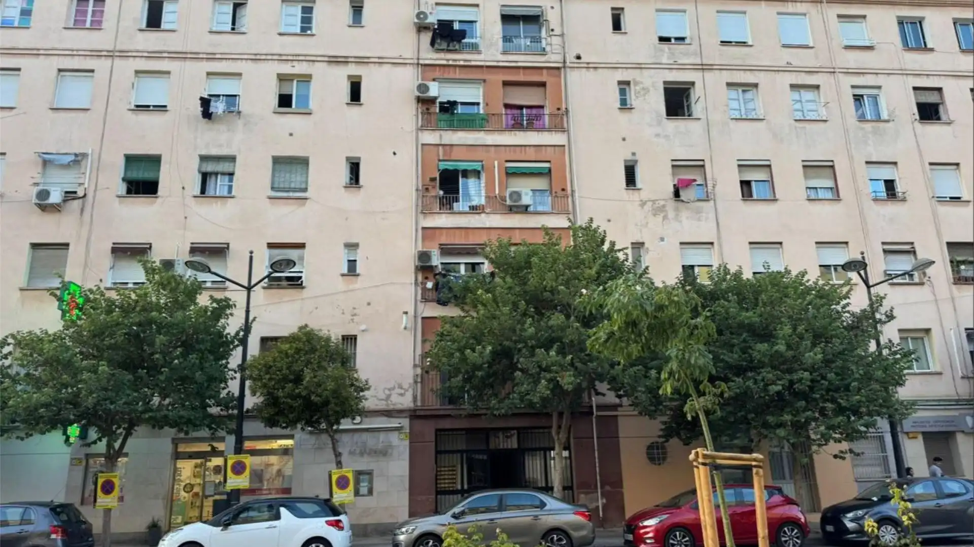 Piso en venta en Carrer de Yecla, 25, L'Amistat Vista exterior de Piso en venta en Valencia Capital con Aire acondicionado
