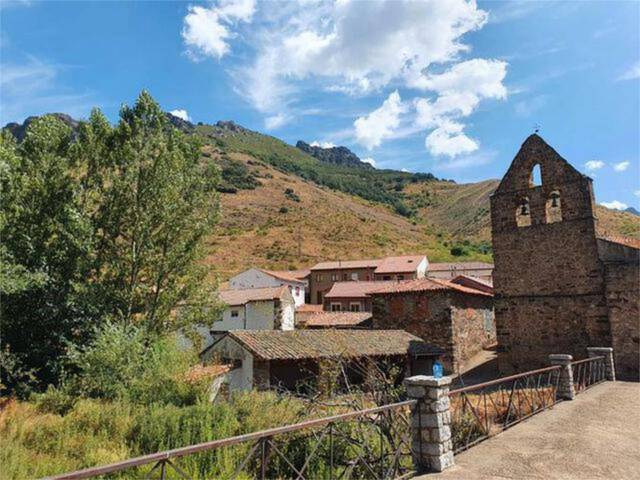 Casa-chalet en Venta en La Pola de Gordón
