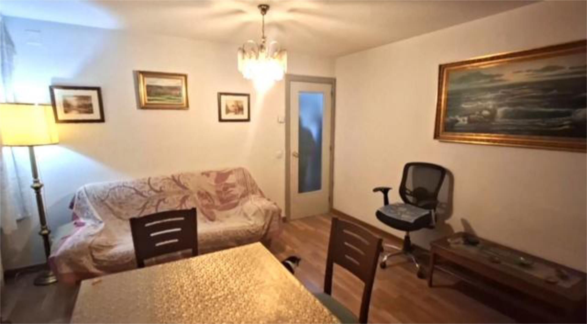 Sala de estar de Piso en venta en  Madrid Capital con Calefacción, Jardín privado y Terraza