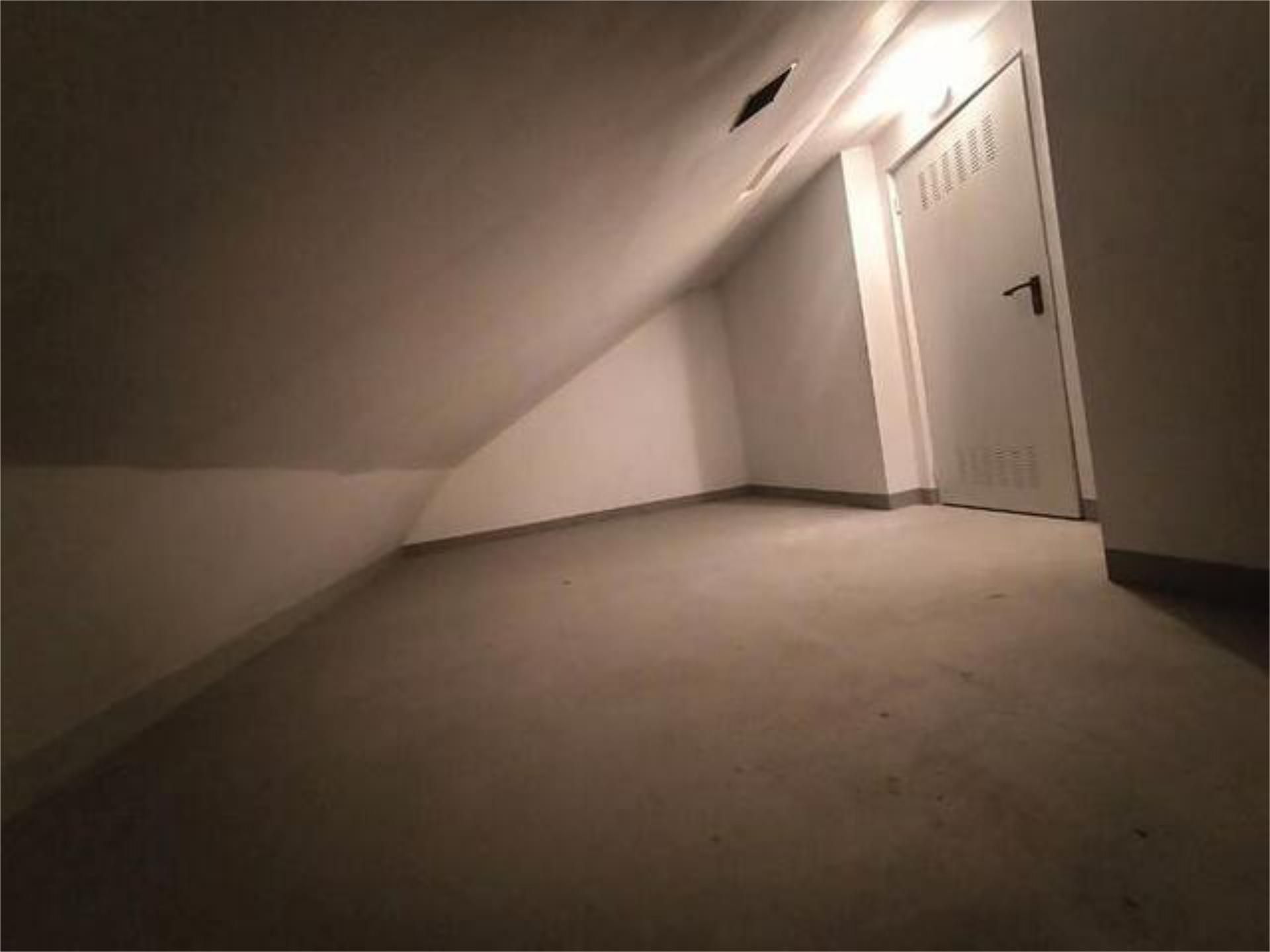 Box room to rent in Bilbao 