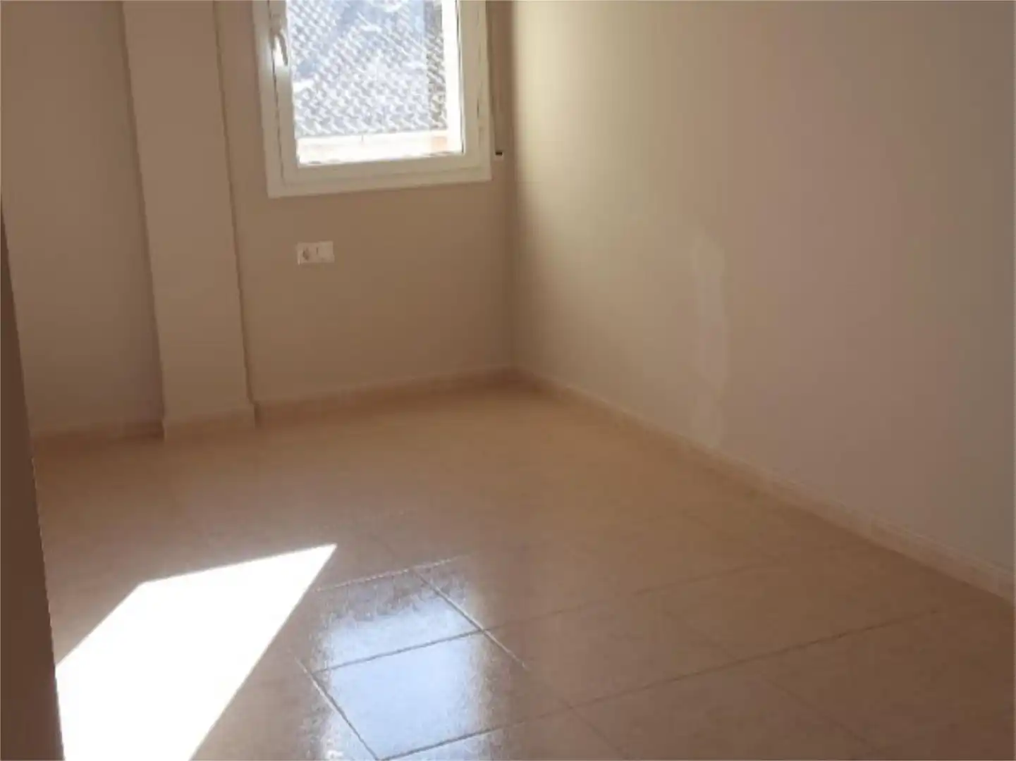 Habitación de Piso en venta en Almacelles con Calefacción, Terraza y Videoportero