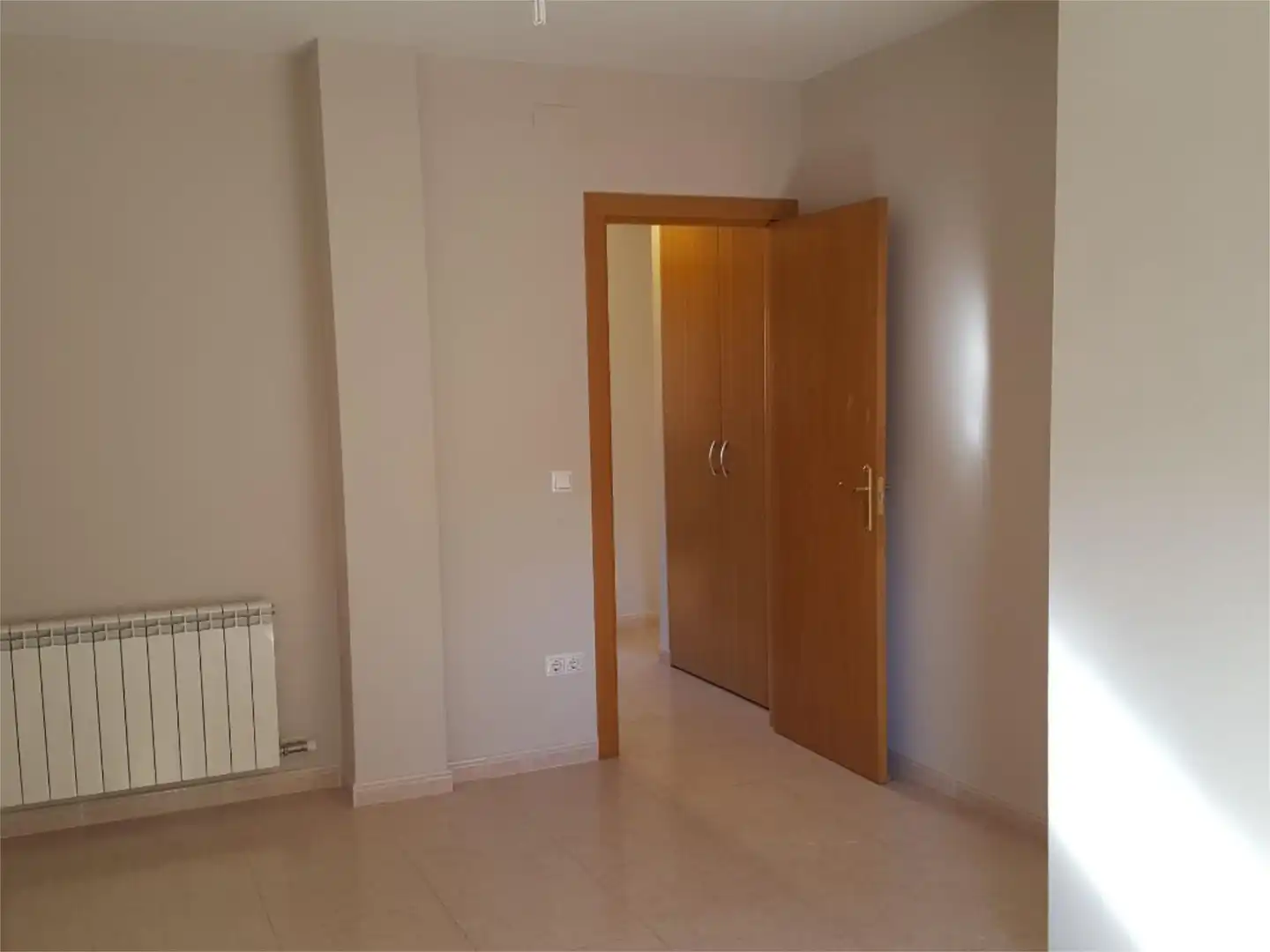 Piso en venta en Almacelles con Calefacción, Terraza y Videoportero